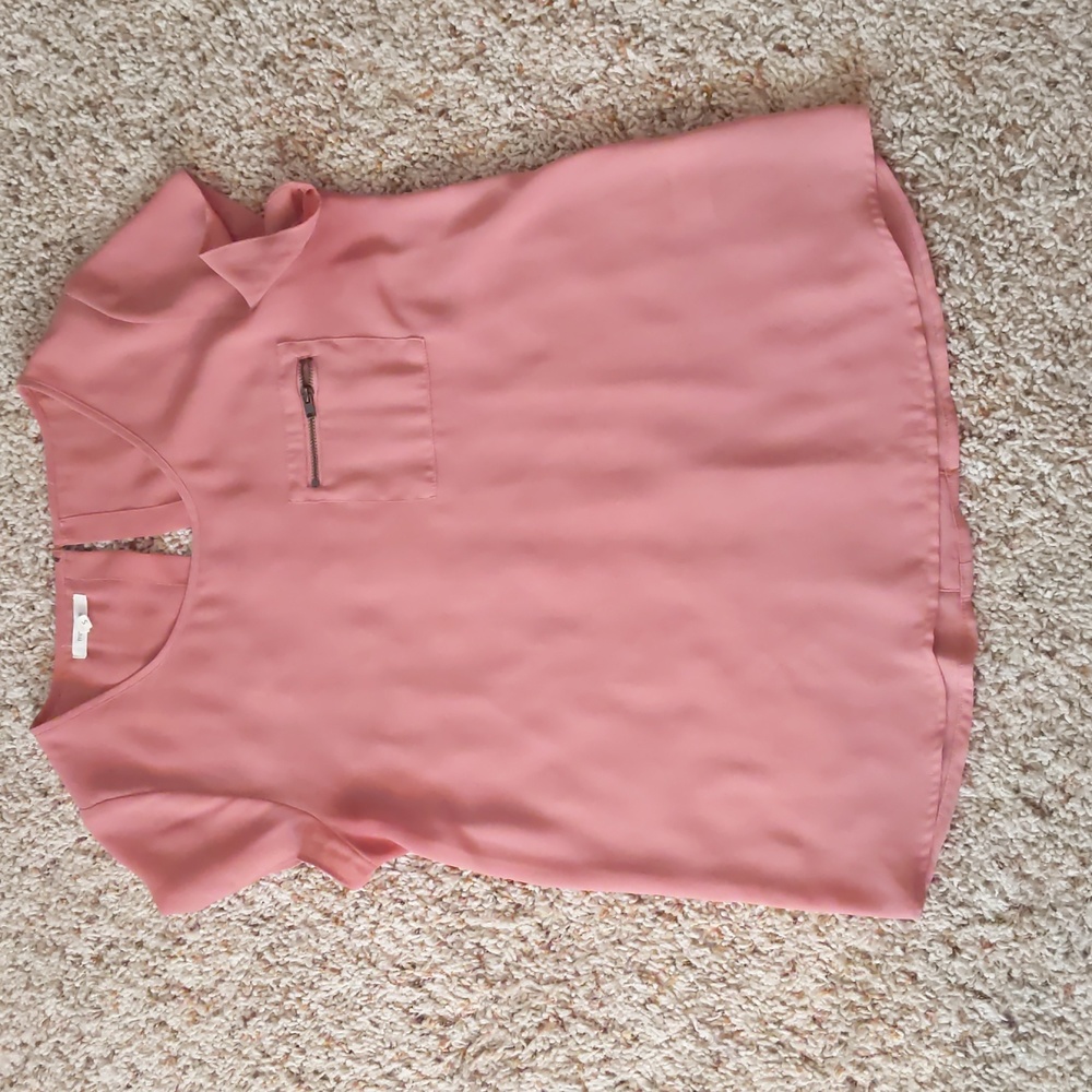 Maurices small dusty pink top